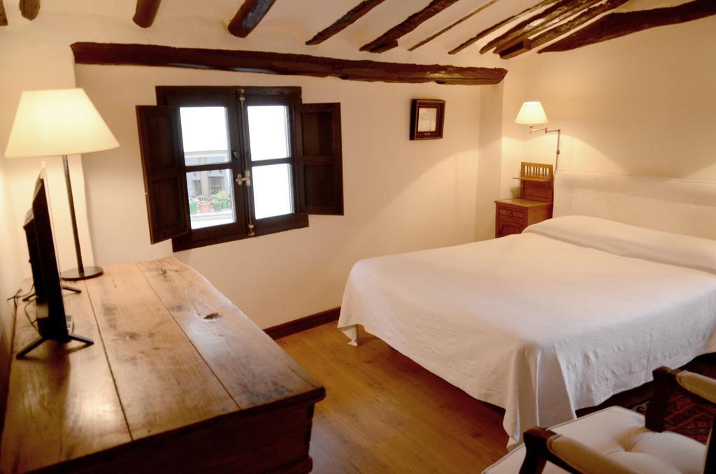 Casa Rural Las Pedrolas Arnedillo Habitación foto